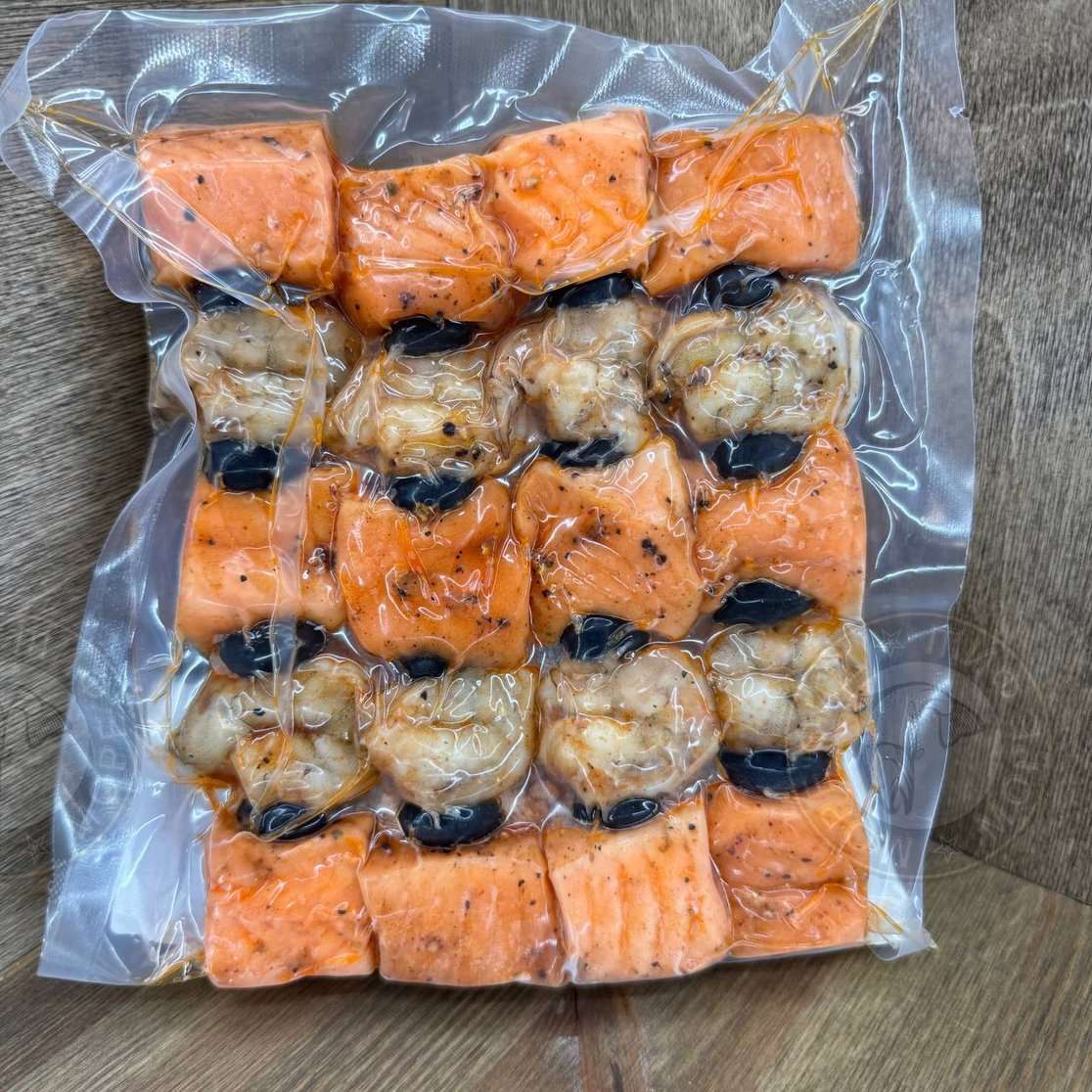 Шашлычки из форели с креветкой