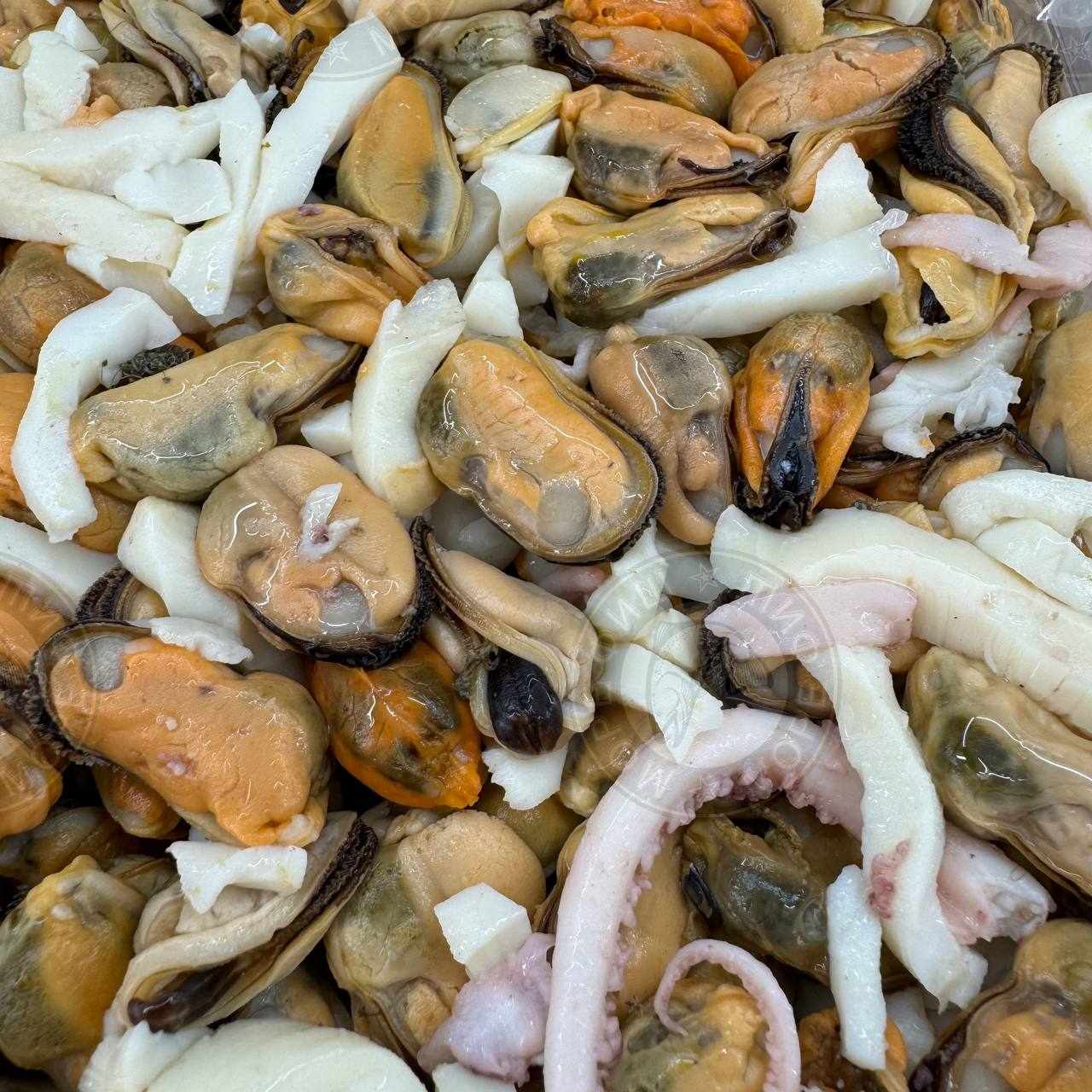 Морской коктейль в масле